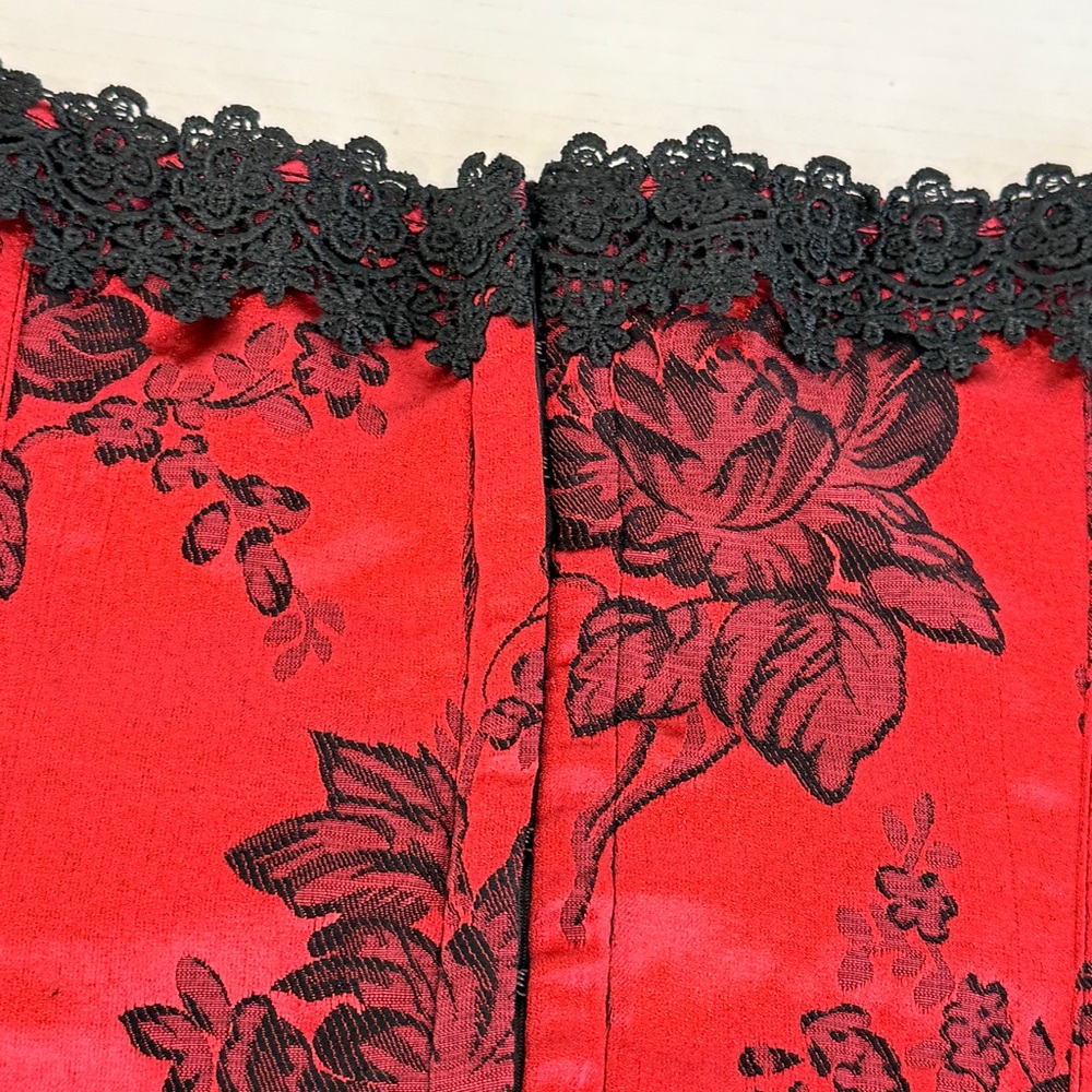 🖤 Shirley of Hollywood Red Black Brocade Corset ❤️ Size 38 Lace-Up Back Gothic - Picture 7 of 16